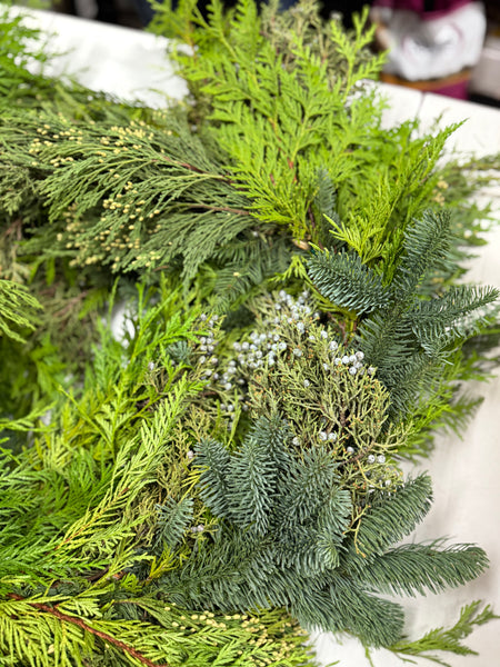 Mixed Cedar & Juniper Christmas Garland | Fresh Evergreen Holiday Garland from Oregon – Incense Cedar, Western Red Cedar & Juniper Berries | Christmas Mantel & Staircase Greene