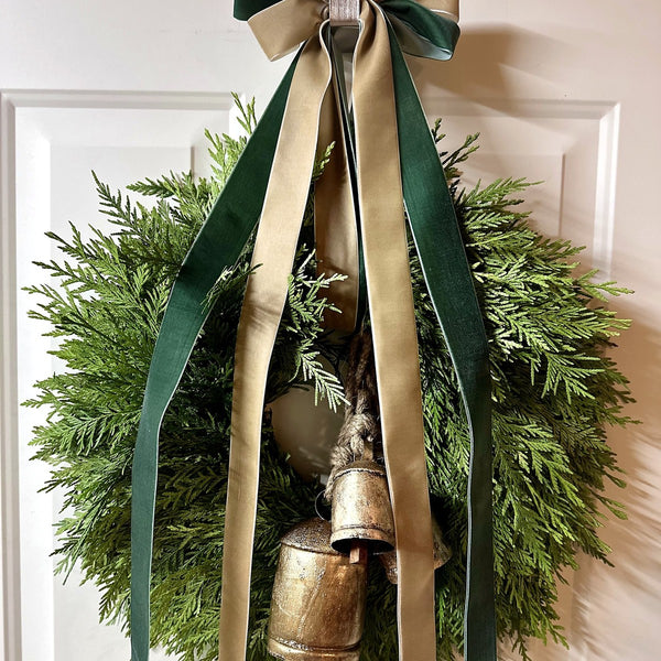 PNW Cedar Fresh Christmas Wreath – Minimalist Evergreen
