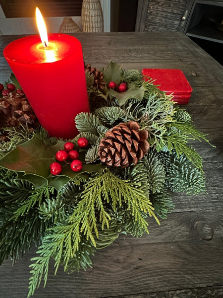 Fresh Centerpiece - Cork & Leaf