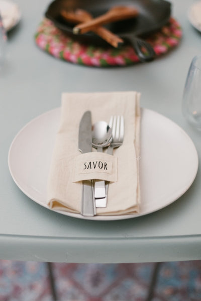 Pocket Palate: Set of 4 Napkins with Multifunctional Word Pockets" - Cork & Leaf